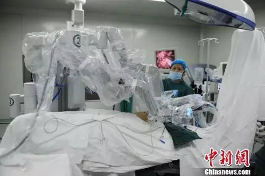 吉林省首个“机器人医生”上岗
